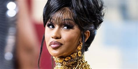 Cardi B – “Hot Shit” (Feat. Kanye West & Lil Durk) .